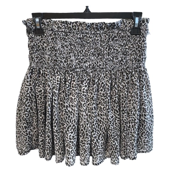 ee:some Dresses & Skirts - ee:some Womens‎ Gray Leopard Smocked Waist Mini Skirt Size Small Animal Print